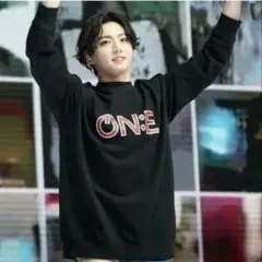 BTS MAP OF THE SOUL ON:E SWEATER