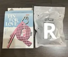 【R】 LABUBU PIN FOR LOVE アルファベット ペンダント