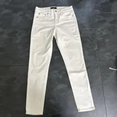 ホワイト スキニーパンツ レディース