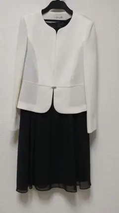 ワンピーススーツ 　東京ソワール