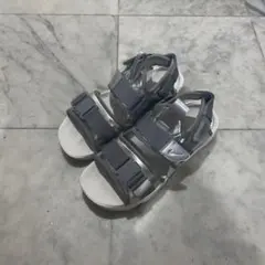 Nike スポーツサンダル グレー＆シルバー