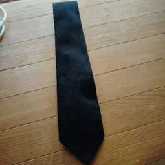 エンボス加工 黒 スリムタイ