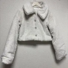グレイル　ホワイトファー風クロップドジャケット　人工ファー　フリーサイズ