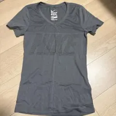 Nike DRI-FIT VネックTシャツ Sサイズ
