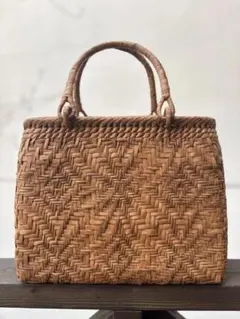 山葡萄 サコッシュ ポシェット ジュズダマチャーム付き - メルカリ