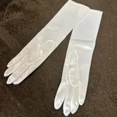 オフホワイト 光沢のあるサテングローブ ⑤
