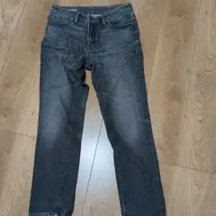 無印　ダークグレー ストレートレッグデニム 24