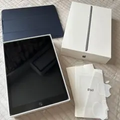 iPad 第9世代　64G ケース付き　極美品！！