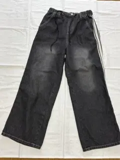 デニムサイドラインジーンズ　ブラック　Mサイズ　ウエストゴム