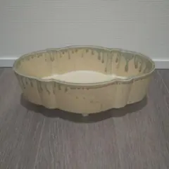 花器 水盤 陶器 足付き ベージュ 雲型 花瓶