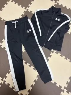 アンダーアーマー　 ジャージ 140cm 黒/白