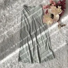 SIMPLICITÉ 小花柄ロングスカートくすみカラー　春色　フェミニン裏地ありのサムネイル