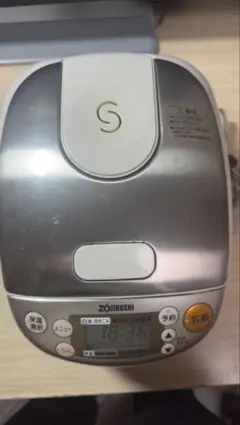 Item thumbnail for item 1465282c-edbf-47d9-945a-63437fd31be9