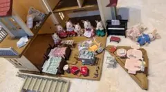 あかりの灯る大きなお家など