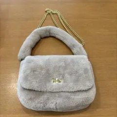 ベージュ ファー バッグ フラップ付き
