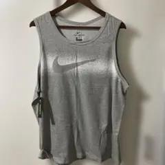 新品Nike Dri-FIT グレー タンクトップ XL