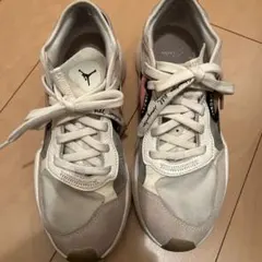 Jordan スニーカー 24.5cm ベージュ/ホワイトのサムネイル