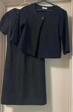黒 ワンピーススーツ 半袖　ジャケット付き　38