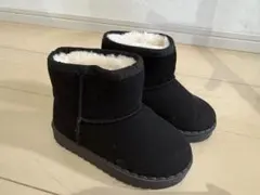 黒いファー内装ショートブーツのサムネイル