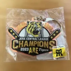 阪神タイガース 2023年優勝記念オーロラキーホルダー
