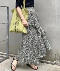 【お値下げ中】kastane 花柄アシメフリルスカートのサムネイル