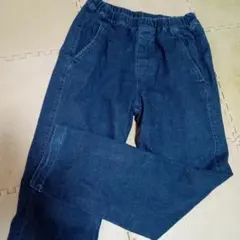 ユニクロ　140センチ　ダークブルーロングパンツ ウエストゴム