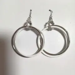 ホワイトシルバー二重リングフープピアス