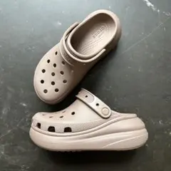 【美品】Crocs クロックス 厚底 クラッシュクロックベージュ系 M4 W6のサムネイル