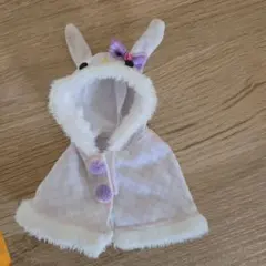 リカちゃん人形のウサギ耳付きコート