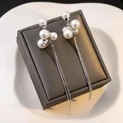 パールロングピアス シルバー エレガント 綺麗め ウエディング 華奢 揺れる