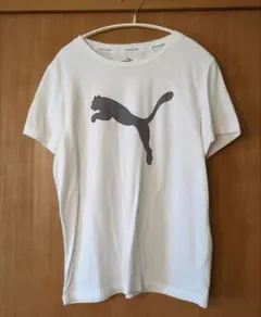 美品PUMA　ホワイトTシャツ