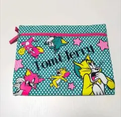 【レア　希少】　トムとジェリーフラットポーチ　グリーン