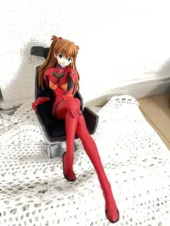 エバンゲリオン　アスカ・ラングレー フィギュア 椅子付き