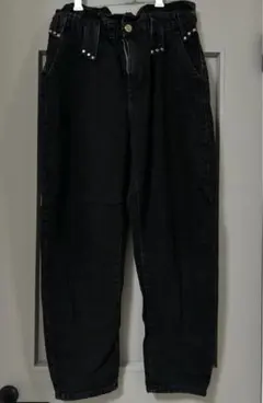 ZARA ブラックデニム テーパードパンツ デニム スタッズ