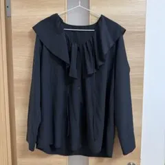 ラッフルカラーブラウス