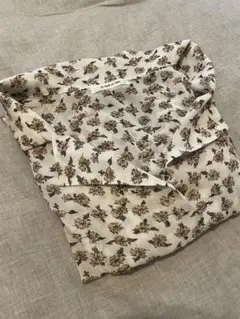 AS KNOW AS PINKY 花柄　トップス　シアーシャツ