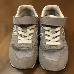 New Balance ⭐︎キッズ⭐︎スニーカー⭐︎グレーカラー