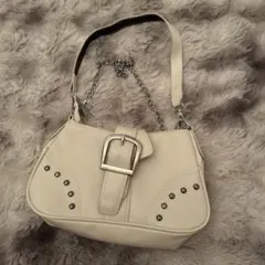 ホワイト ベルト付きショルダーバッグ チェーン付き