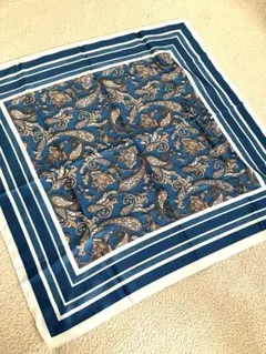 【美品】ペイズリー柄 スカーフ バンダナ ブルー　大判