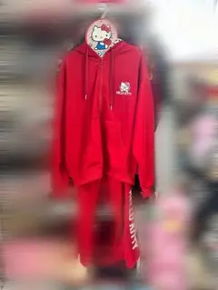 ドンキホーテ キティちゃんジャージセットアップ