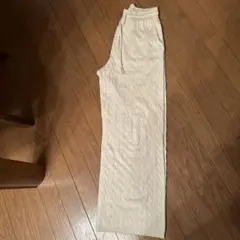 ユニクロウォッシャブルケーブルニット