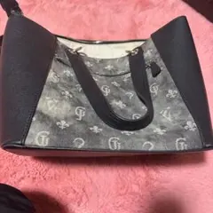 GUESS トートバッグのサムネイル