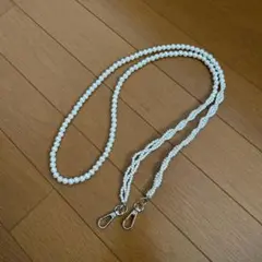 パール風　スマホショルダーストラップ