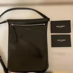 SAINT LAURENT レザークロスボディバッグ！のサムネイル