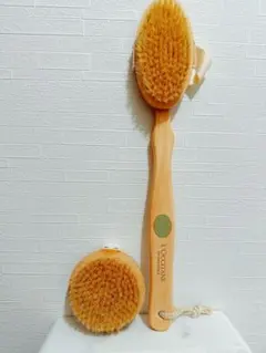 【新品・未使用】ロクシタン　アマンド　ボディケアブラシ　２種類　交換式