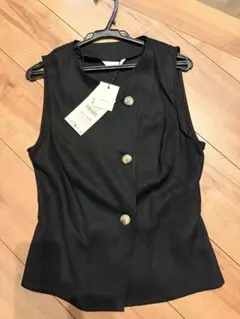 ブラックスリーブレスベスト XSリネンノースリーブトップス