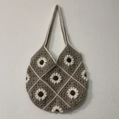 【新品】ハンドメイド　モチーフ編み　グラニーバッグのサムネイル