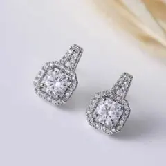 1粒ピアス 合計2カラット モアッサナイト ピアス ハワイ 人工