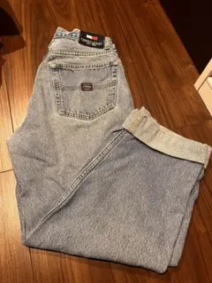 Item thumbnail for item fe3f0f6d-43cf-4809-b5c7-d883cb14fbcd