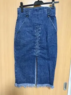 スリット ひざ丈スカート